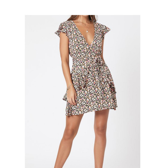 NWT MinkPink GOOD GIRL MINI-DRESS floral Black background Size L - Picture 1 of 4